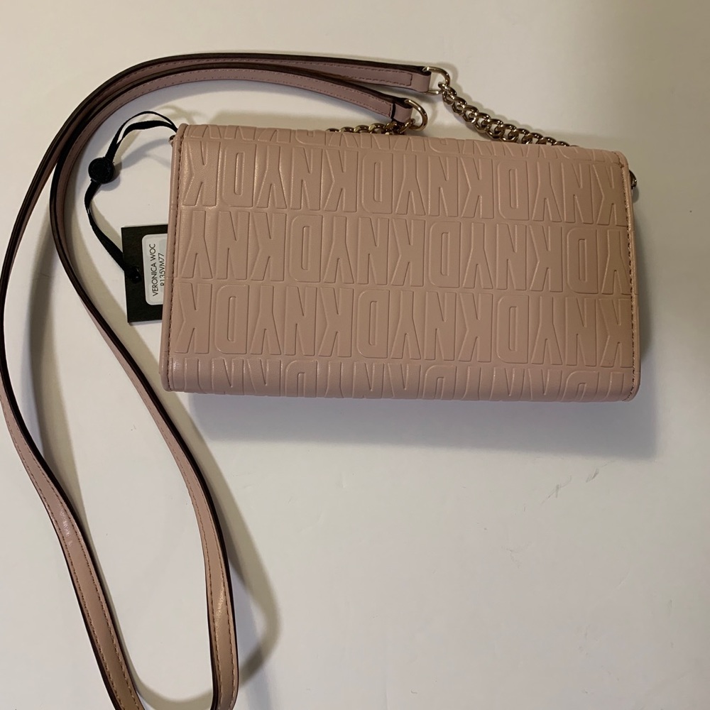 DKNY Veronica Blush Pink Logo Embossed Wallet On Chain Faux Leather NWT - Picture 5 of 5